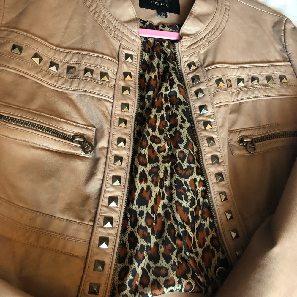 Jacket - Picture 3 of 4